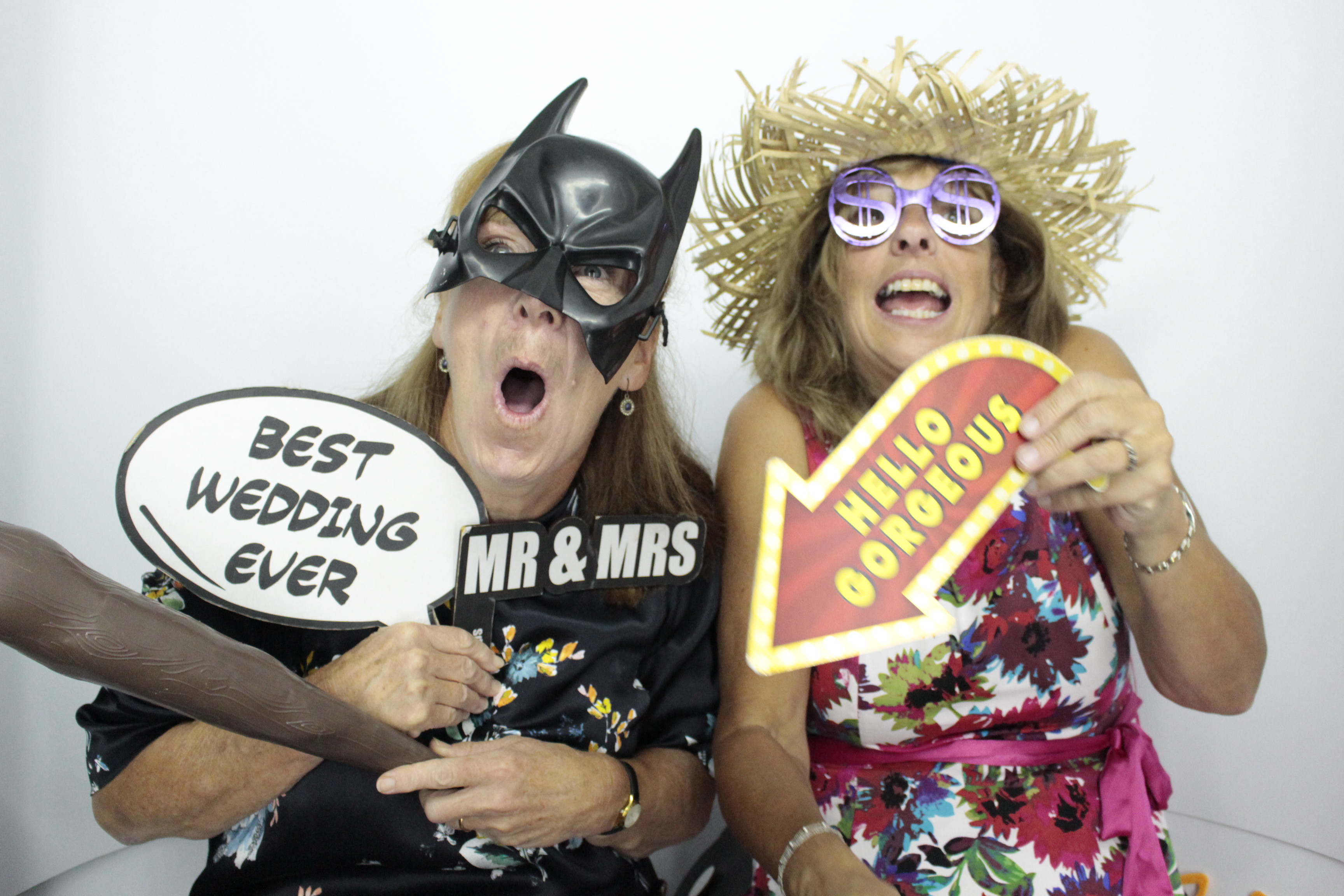 Louise & Dan's Big Day | View more photos from the event at gallery.myphotoboothexperience.co.uk/u/MyPhotoBoothExperienceLtd/Louise-Dans-Big-Day